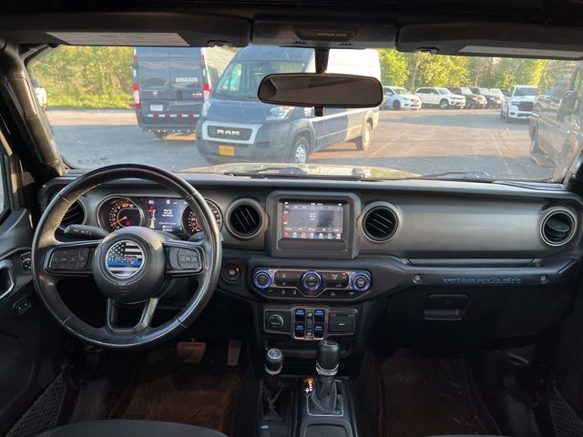 Thumbnail: 2021 Jeep Wrangler - 9
