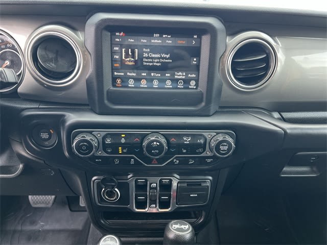 Thumbnail: 2019 Jeep Wrangler - 13