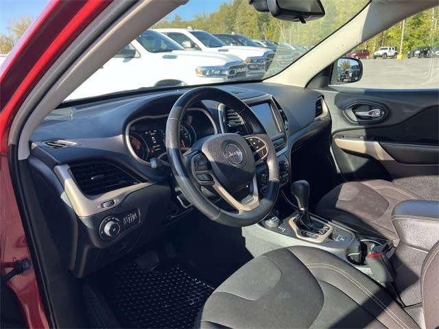 Thumbnail: 2017 Jeep Cherokee - 2