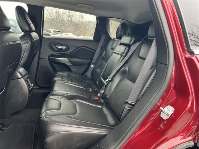 Thumbnail: 2019 Jeep Cherokee - 25