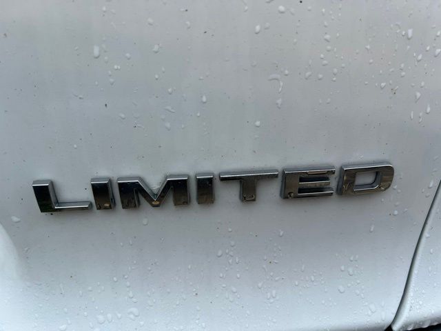 Thumbnail: 2019 Jeep Cherokee - 5