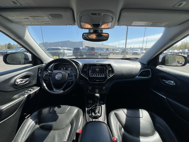 Thumbnail: 2019 Jeep Cherokee - 10