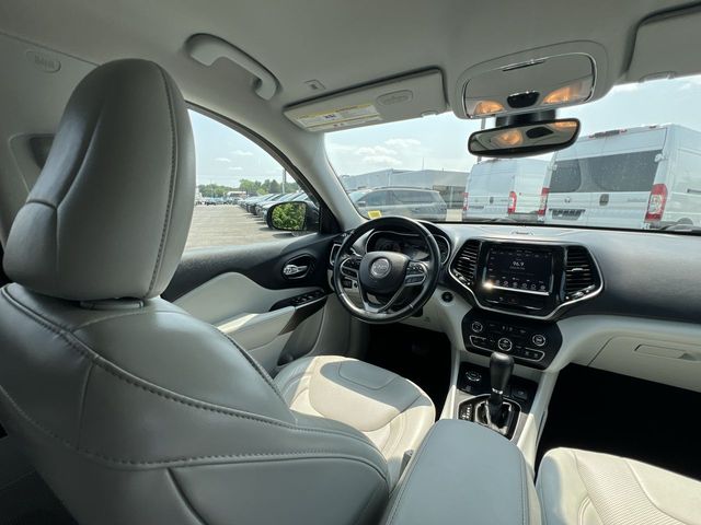 Thumbnail: 2019 Jeep Cherokee - 10