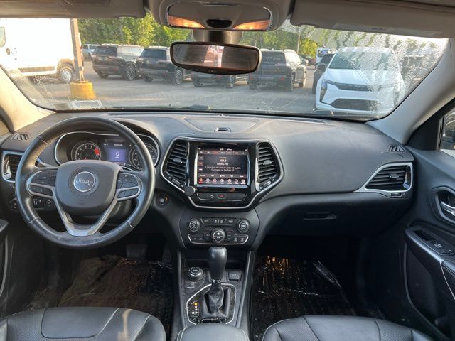 Thumbnail: 2019 Jeep Cherokee - 9