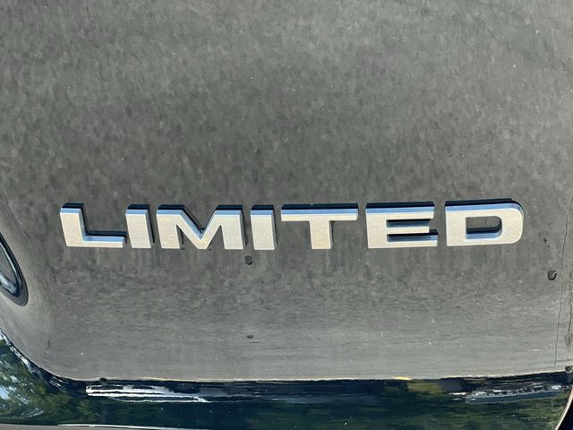 Thumbnail: 2019 Jeep Cherokee - 7