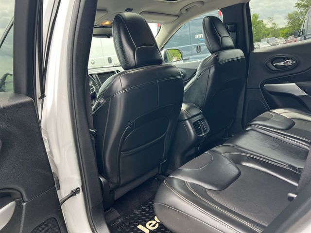 Thumbnail: 2018 Jeep Cherokee - 31