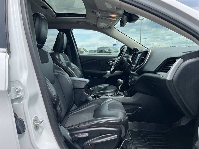 Thumbnail: 2018 Jeep Cherokee - 10