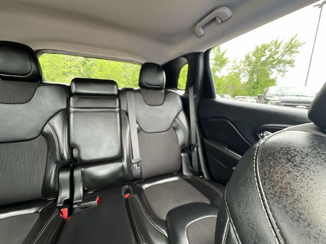 Thumbnail: 2018 Jeep Cherokee - 28