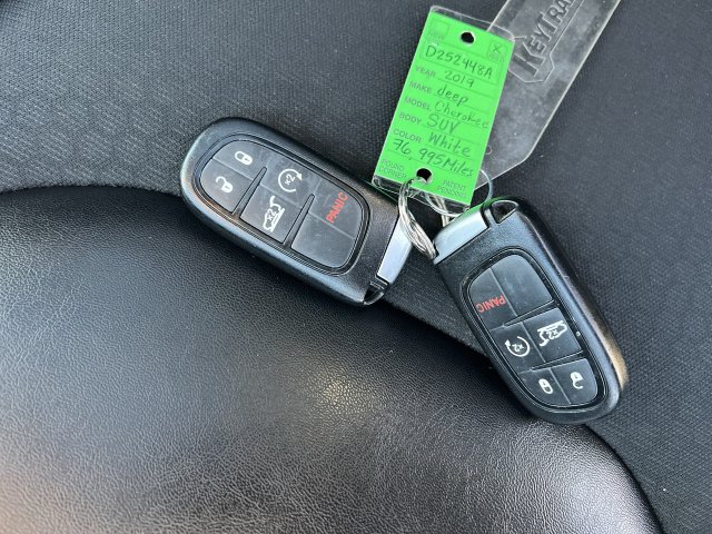 Thumbnail: 2019 Jeep Cherokee - 20