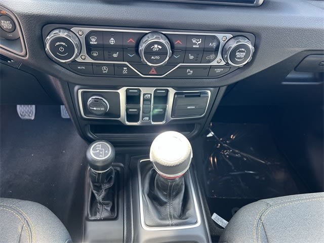 2025 Jeep Wrangler Sport 16