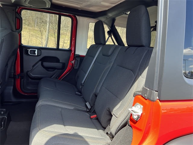 2025 Jeep Wrangler Sport 32