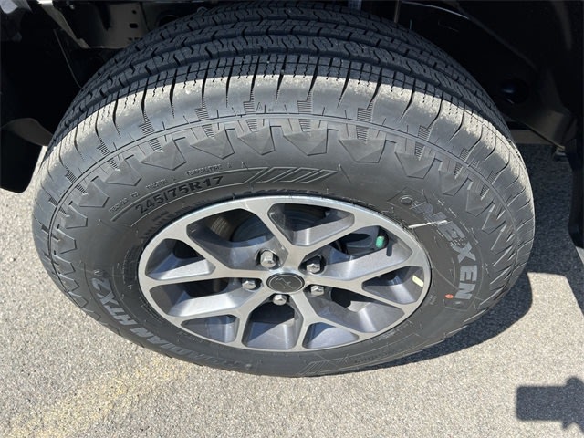 2025 Jeep Wrangler Sport 8