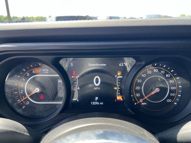 Thumbnail: 2025 Jeep Wrangler - 18