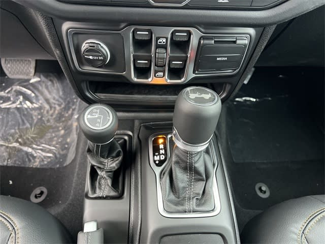 Thumbnail: 2026 Jeep Wrangler - 16