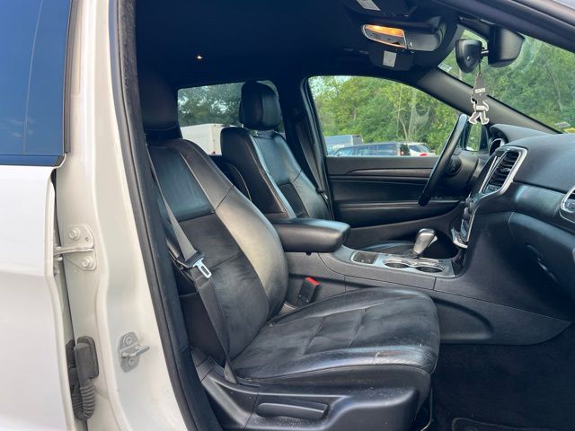 Thumbnail: 2018 Jeep Grand Cherokee - 12