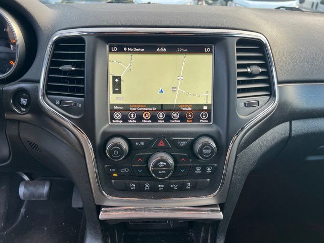 Thumbnail: 2018 Jeep Grand Cherokee - 15