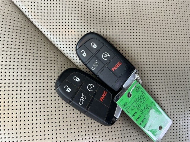 Thumbnail: 2020 Jeep Grand Cherokee - 19