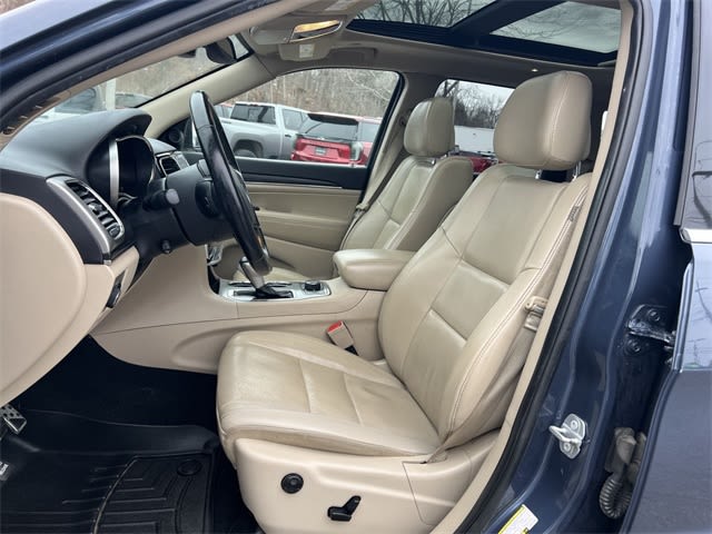 Thumbnail: 2020 Jeep Grand Cherokee - 11