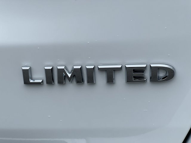 Thumbnail: 2017 Jeep Grand Cherokee - 7
