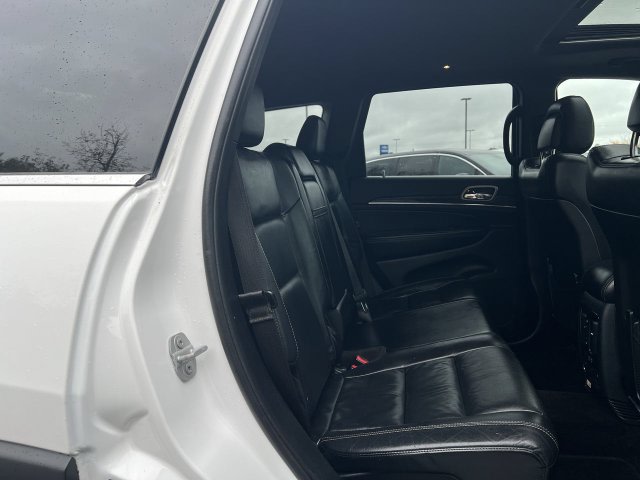 Thumbnail: 2017 Jeep Grand Cherokee - 33