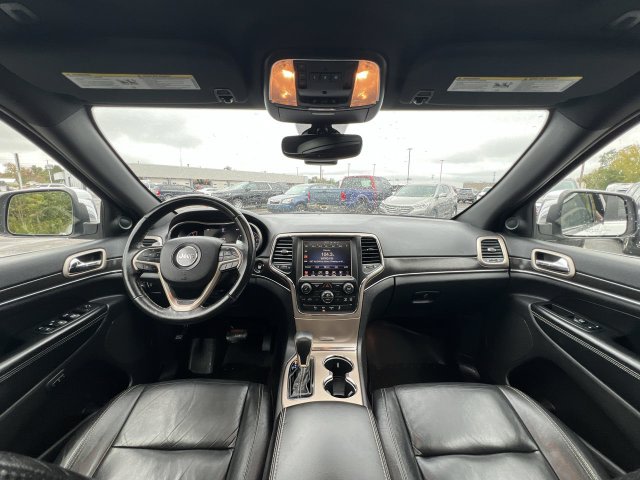 Thumbnail: 2017 Jeep Grand Cherokee - 30