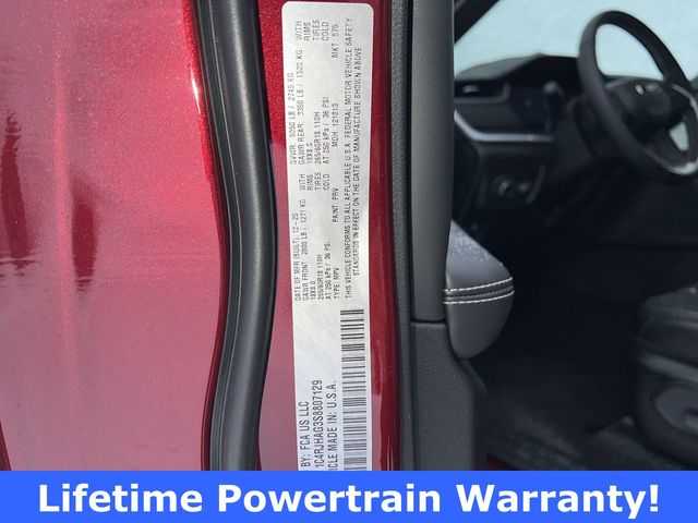 Thumbnail: 2025 Jeep Grand Cherokee - 18