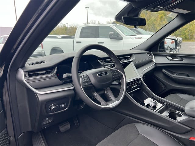 Thumbnail: 2025 Jeep Grand Cherokee - 2