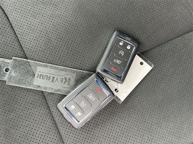 Thumbnail: 2025 Jeep Grand Cherokee - 18