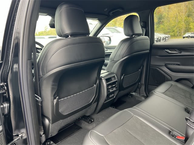 Thumbnail: 2025 Jeep Grand Cherokee - 12