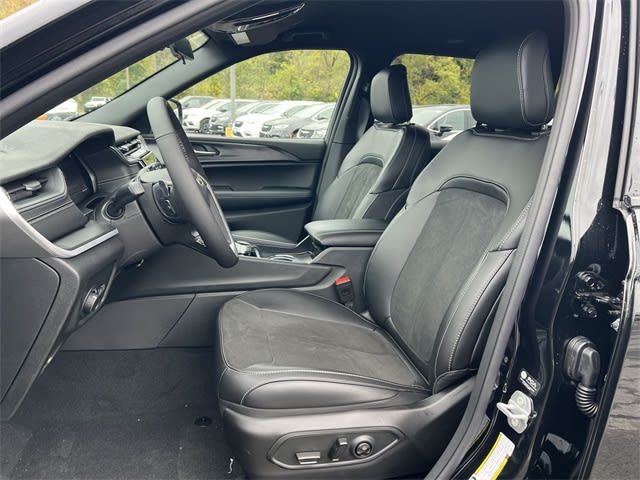 Thumbnail: 2025 Jeep Grand Cherokee - 10