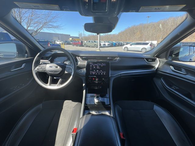 Thumbnail: 2023 Jeep Grand Cherokee - 9