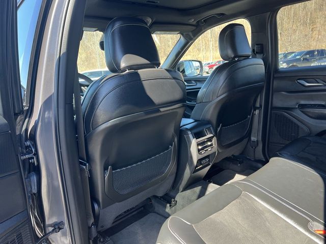 Thumbnail: 2023 Jeep Grand Cherokee - 12