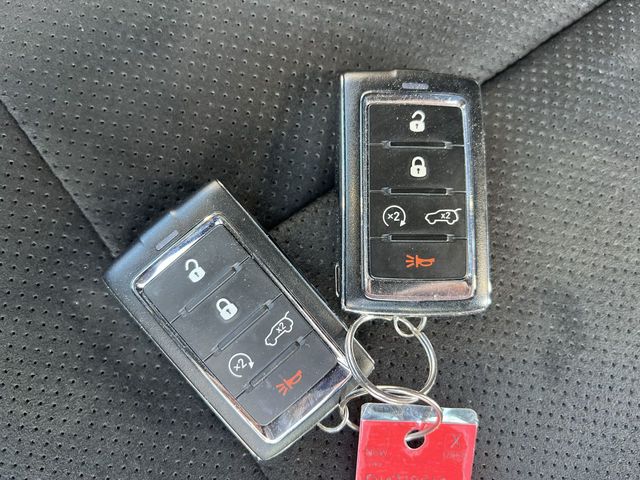 Thumbnail: 2023 Jeep Grand Cherokee - 18