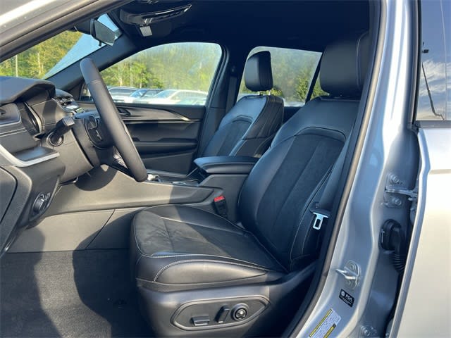 Thumbnail: 2025 Jeep Grand Cherokee - 11