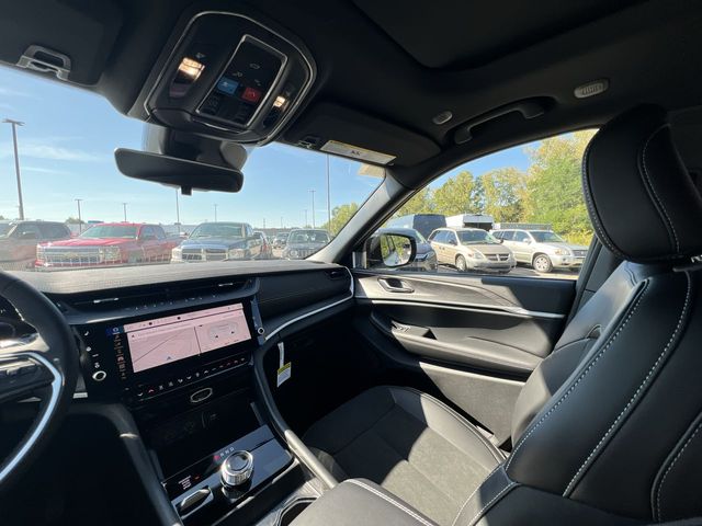Thumbnail: 2026 Jeep Grand Cherokee - 25