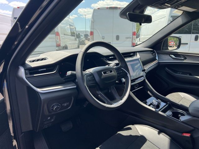 Thumbnail: 2026 Jeep Grand Cherokee - 14