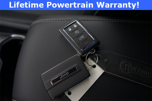 Thumbnail: 2025 Jeep Grand Cherokee - 28