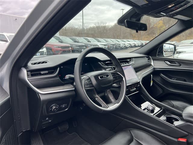 Thumbnail: 2025 Jeep Grand Cherokee - 2