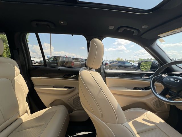 Thumbnail: 2023 Jeep Grand Cherokee - 28
