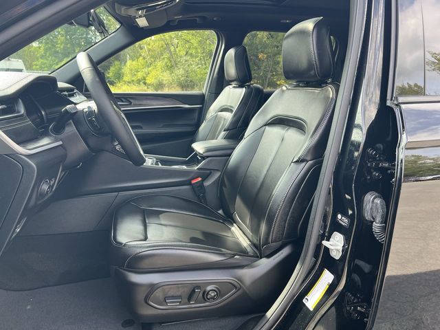 Thumbnail: 2026 Jeep Grand Cherokee - 10