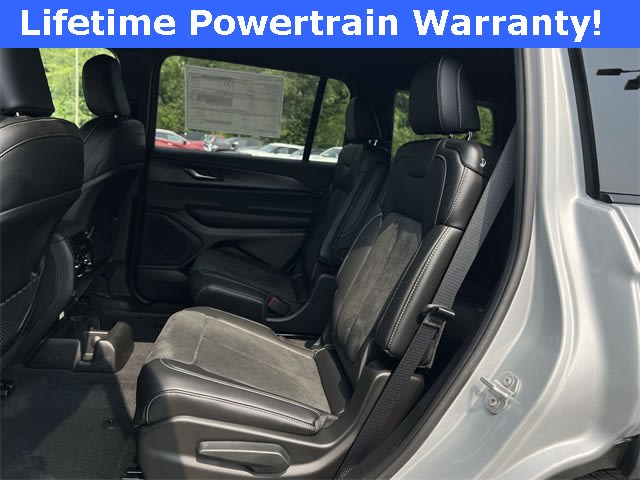 Thumbnail: 2025 Jeep Grand Cherokee L - 21