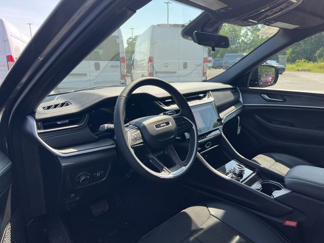 Thumbnail: 2026 Jeep Grand Cherokee L - 14