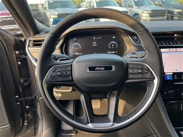 Thumbnail: 2024 Jeep Grand Cherokee L - 12