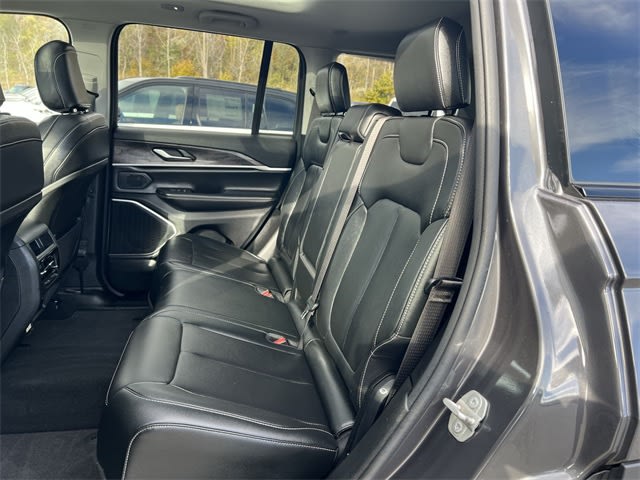 Thumbnail: 2023 Jeep Grand Cherokee - 25