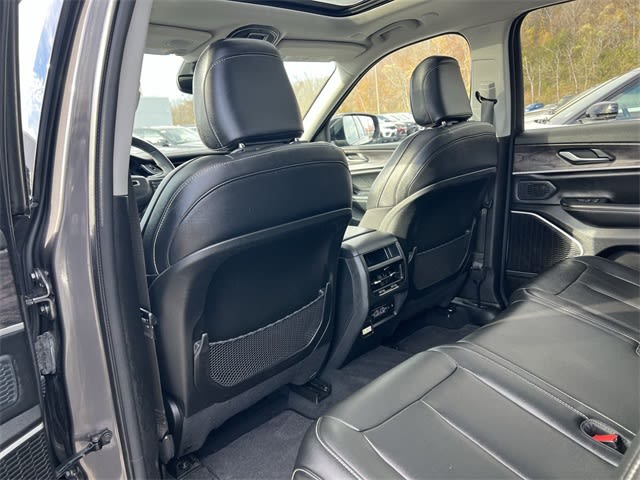 Thumbnail: 2023 Jeep Grand Cherokee - 13