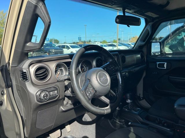 Thumbnail: 2020 Jeep Gladiator - 2