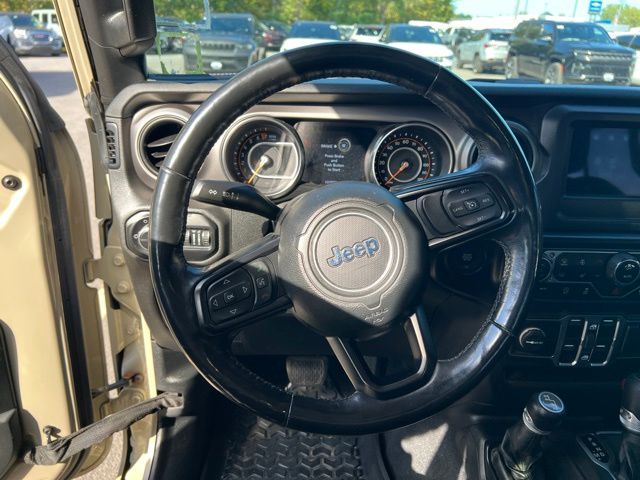 Thumbnail: 2020 Jeep Gladiator - 14