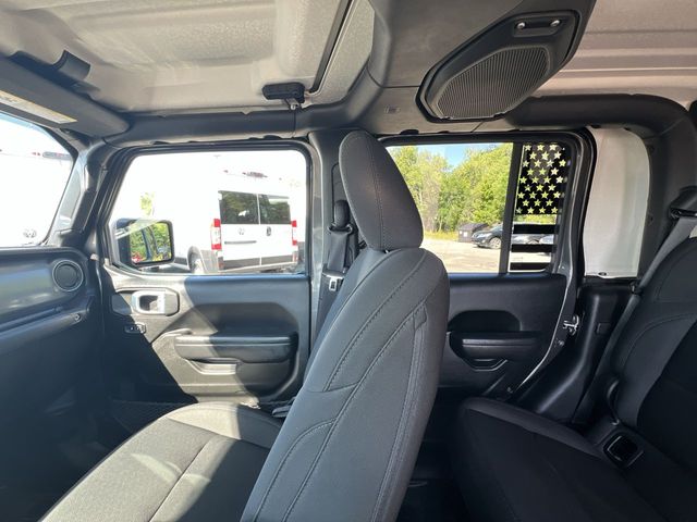 Thumbnail: 2022 Jeep Gladiator - 10