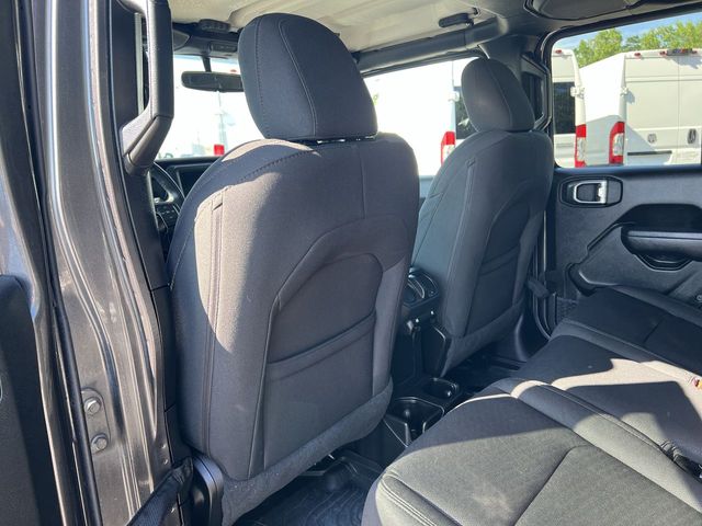 Thumbnail: 2022 Jeep Gladiator - 31