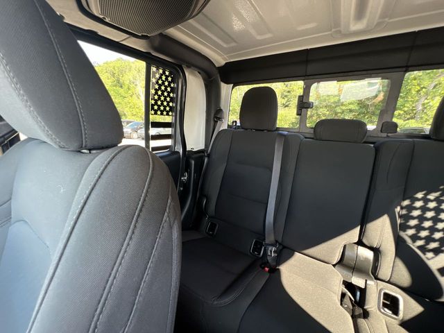 Thumbnail: 2022 Jeep Gladiator - 26